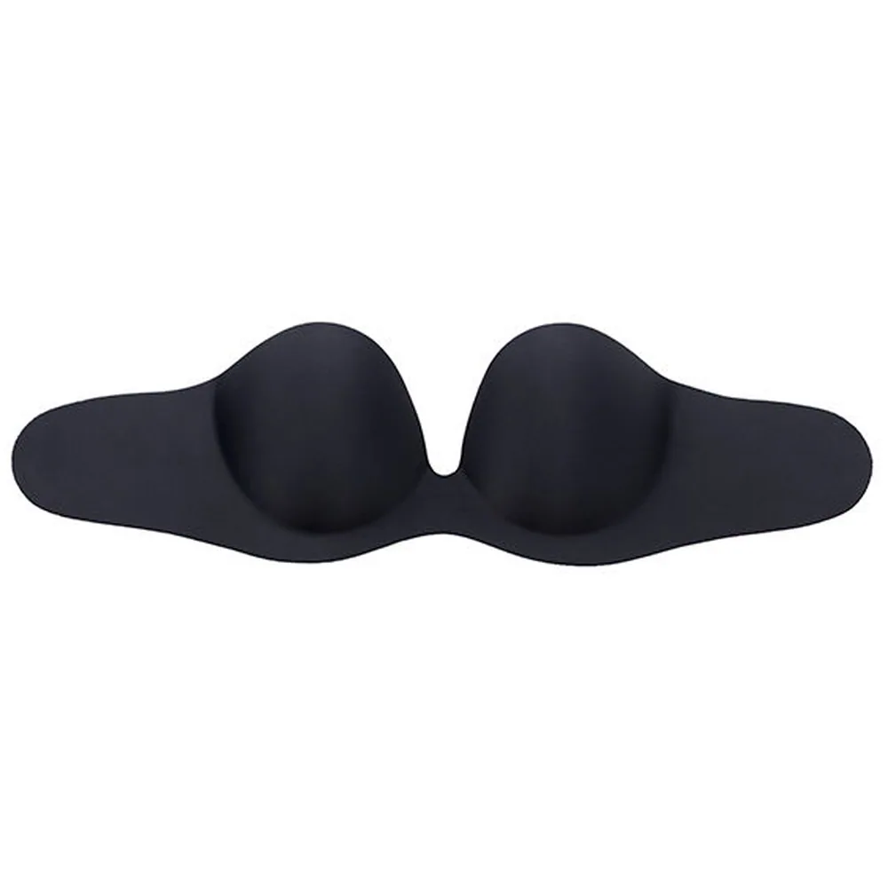 Soutien-gorge adhésif sans bretelles en silicone beige clair, avec armatures et bonnets bombés, vue de face sur fond blanc