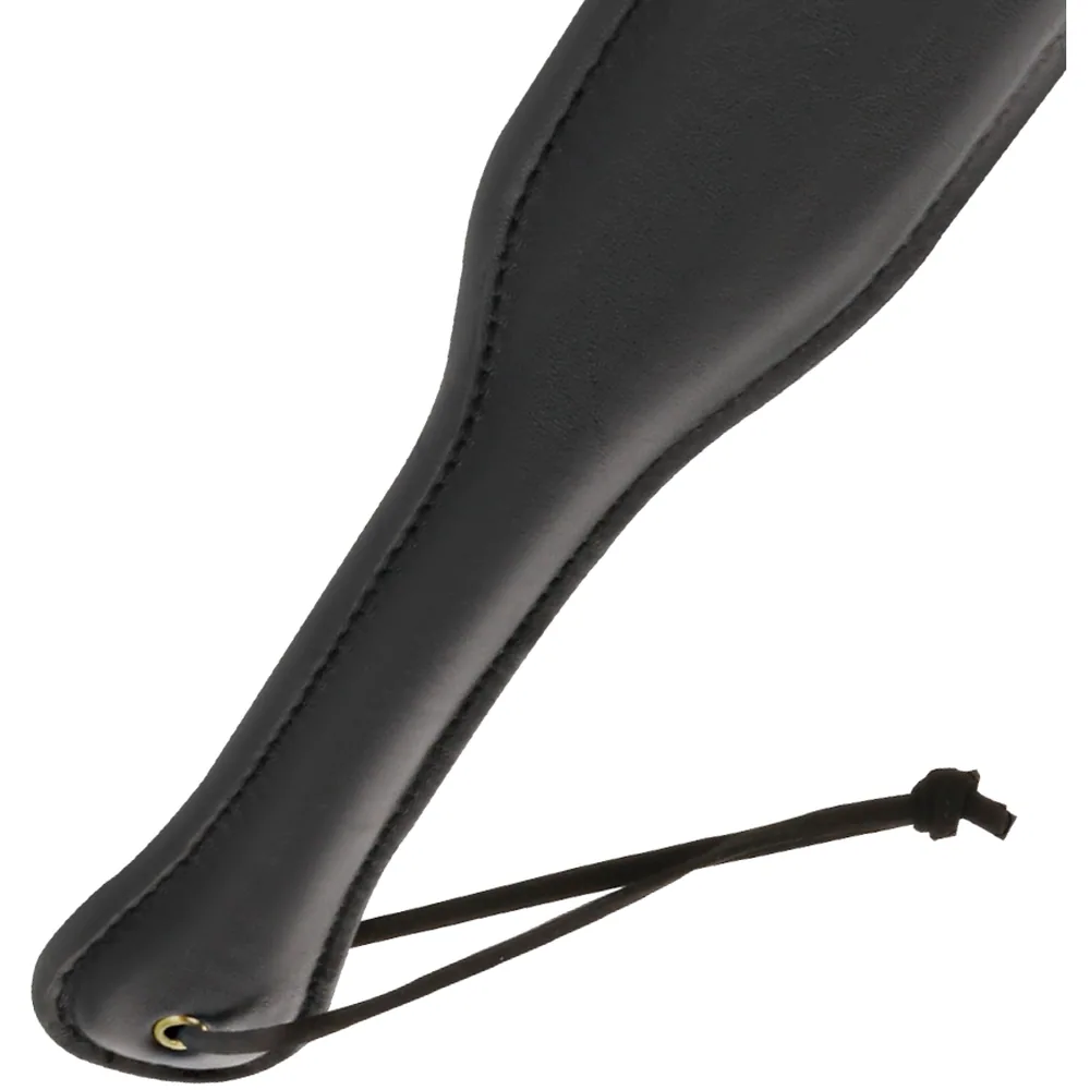 Pelle noire en cuir avec manche long et cordelette de suspension, vue de profil sur fond blanc