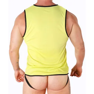 Débardeur jaune fluo à emmanchures larges et lisérés noirs, porté avec un string assorti, vue de dos