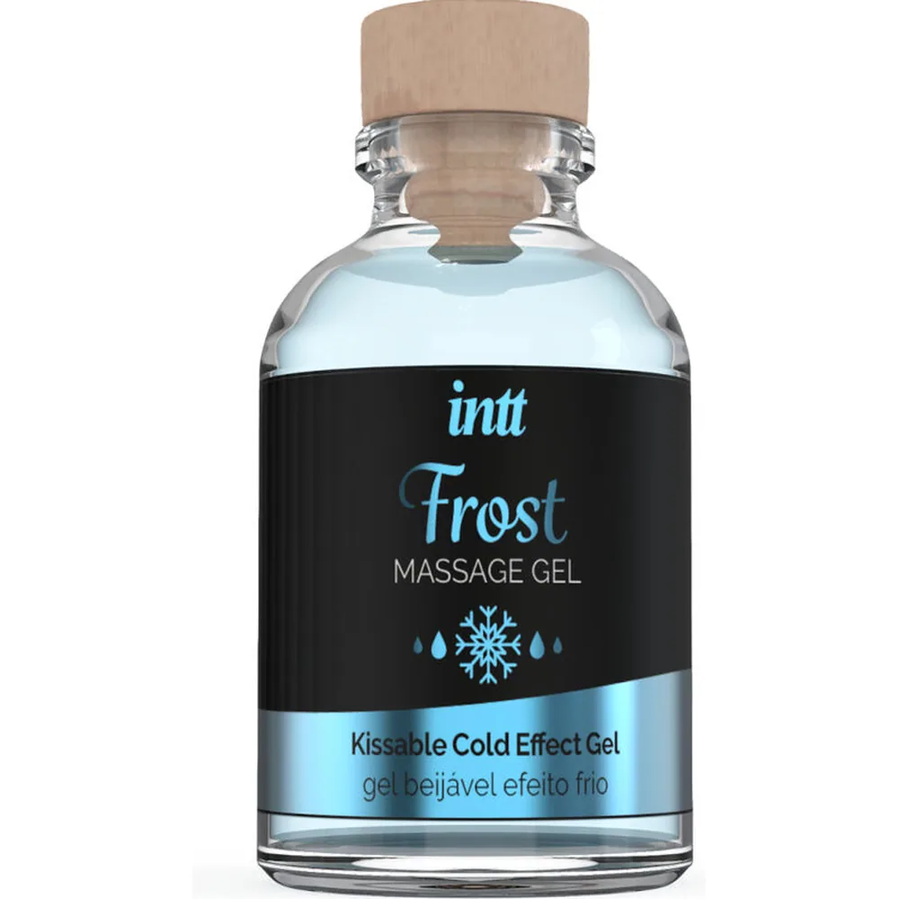 Flacon transparent de gel de massage Frost avec bouchon beige, contenu bleu clair, étiquette noire affichant « init Frost Massage Gel » et flocon de neige stylisé