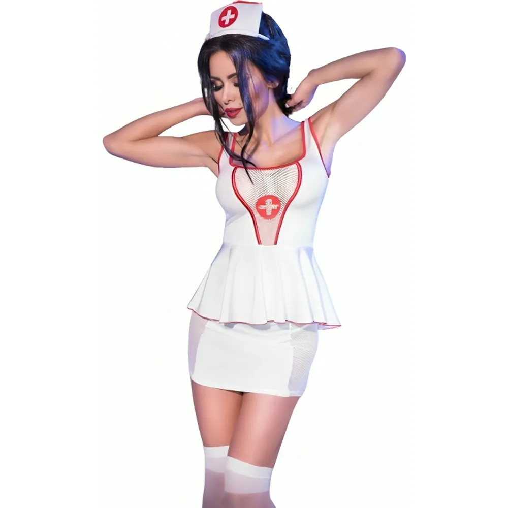 Costume d'infirmière deux pièces blanc avec détails rouges, composé d'un haut ajusté en dentelle extensible et d'une jupe courte, livré avec bandeau et lanière assortis