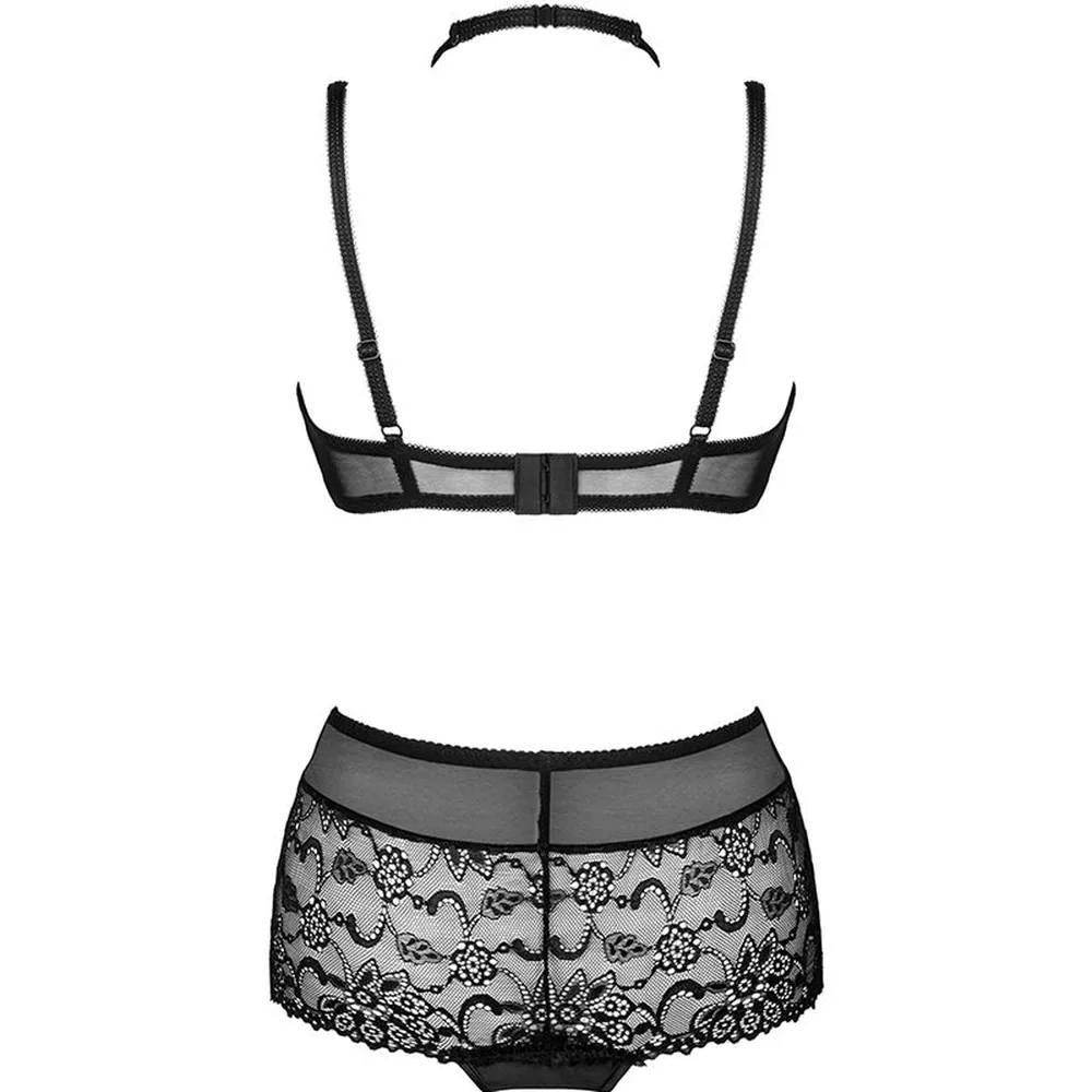 Ensemble lingerie noir en dentelle composé d'un soutien-gorge à armatures avec tour de cou et d'une culotte taille haute, porté de face sur fond blanc