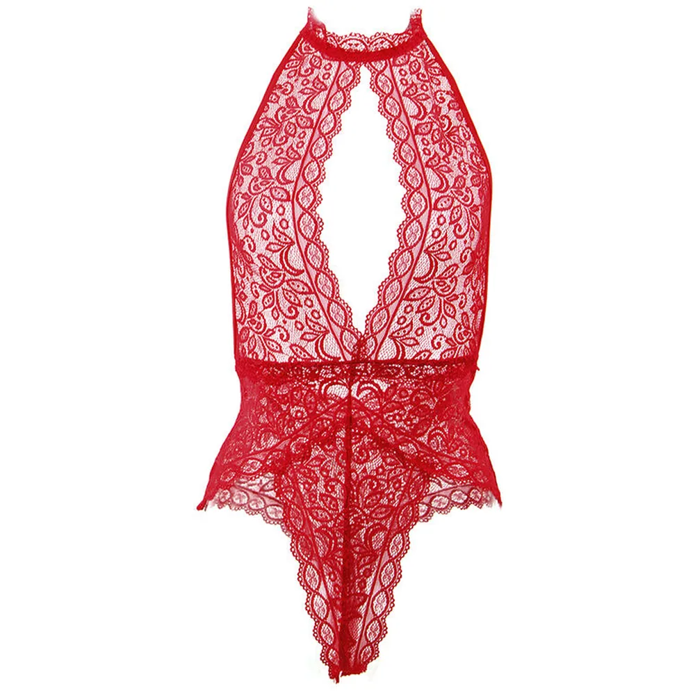 Body en dentelle rouge avec décolleté plongeant, découpes latérales et fermeture entre les jambes, porté sur fond blanc